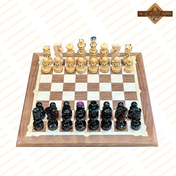 مهره شطرنج چوبی نگین دار